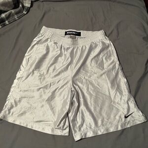 nike basketball shorts size xl in mens